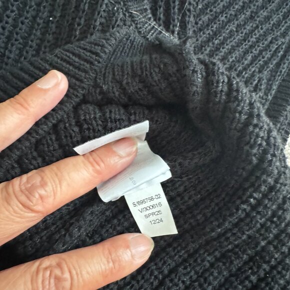 NWT Banana Republic Women's Ribbed Sweater Tank Black Small - Picture 6 of 6